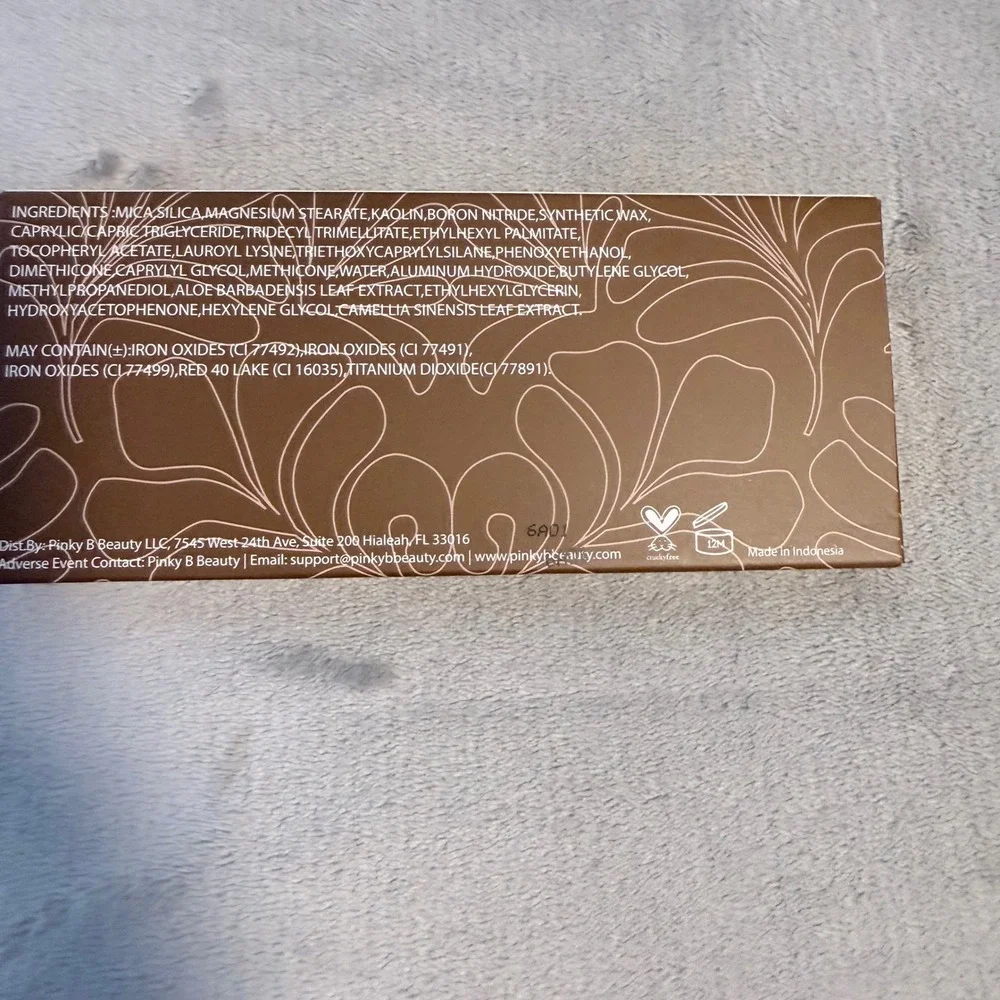 Pinky B Beauty Hot Commodity Bronzer Palette 4 Shade Powder Bronzer New
